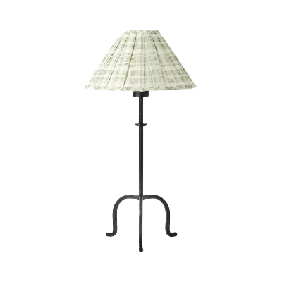 metalTableLamp